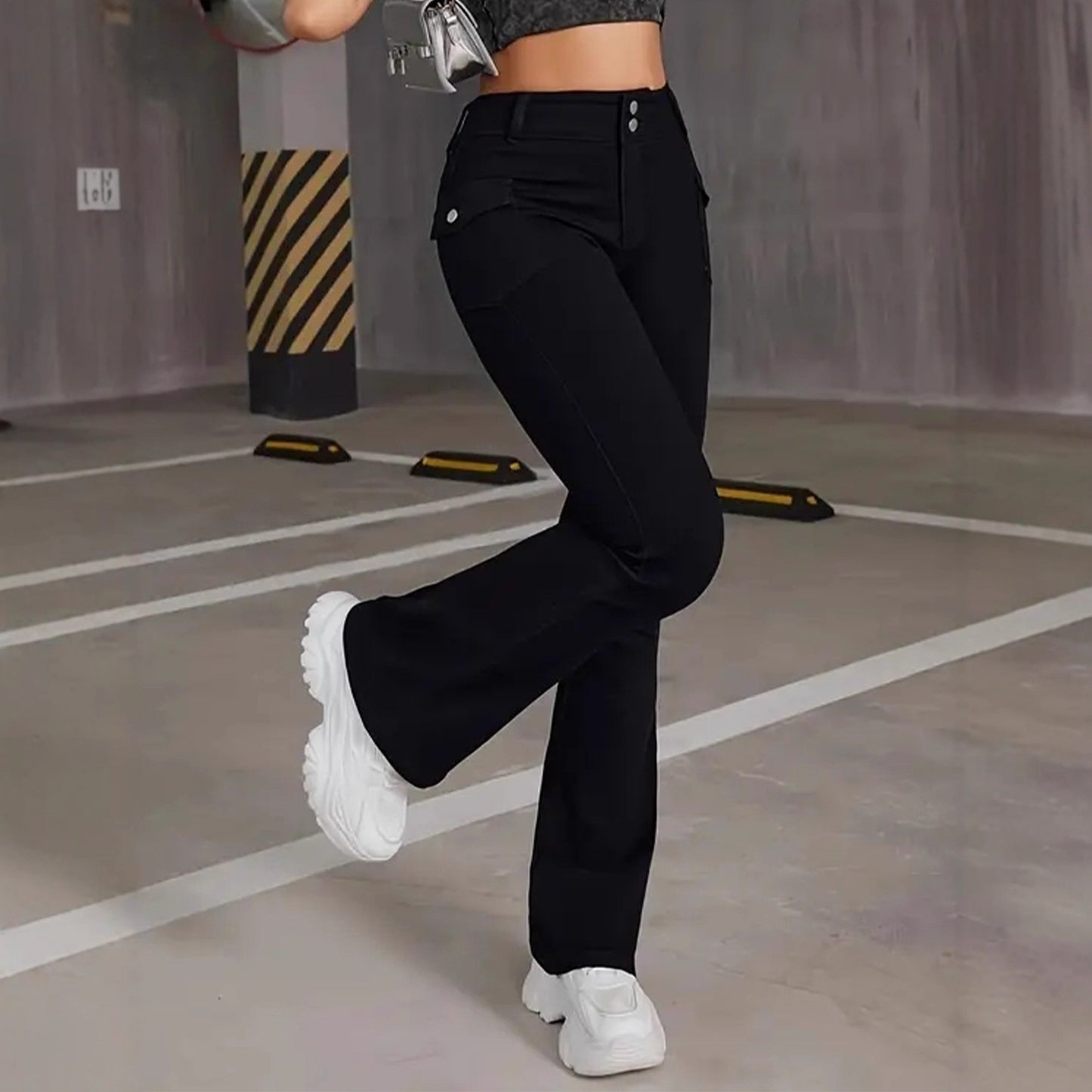 Low-Rise Slimming Stretch Jeans