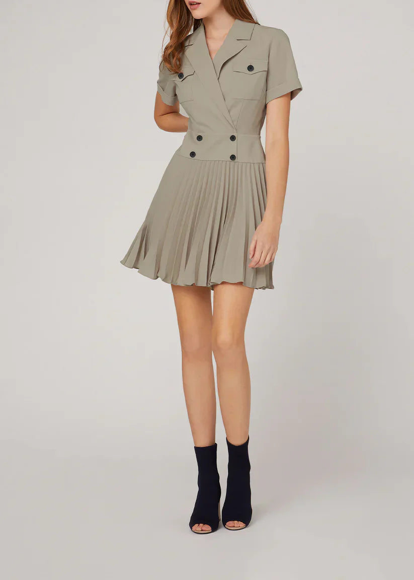 The Freedom of a Skirt: Why Dresses Deserve a Place in Every Woman’s Wardrobe