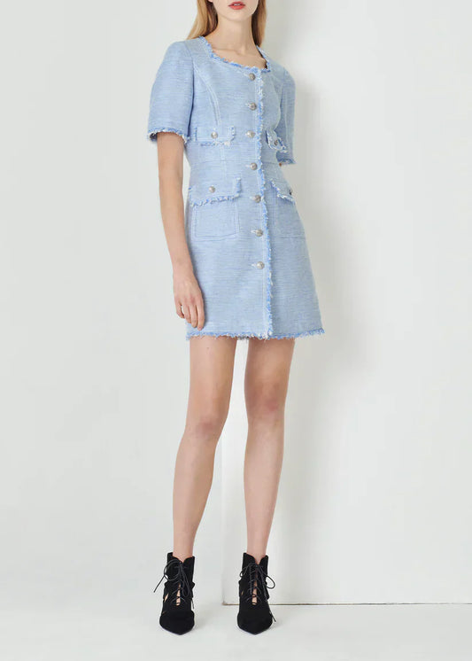 The Quiet Philosophy of Salazia Dresses: Why a Good Dress Needs No Explanation
