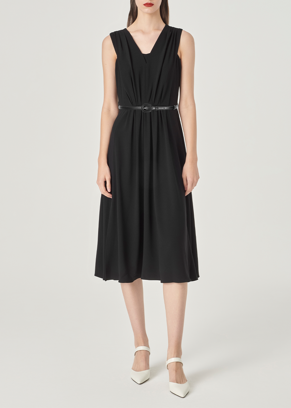 The Architecture of the Hemline: Why SALAZIA Believes a Great Dress Is Fluid Sculpture
