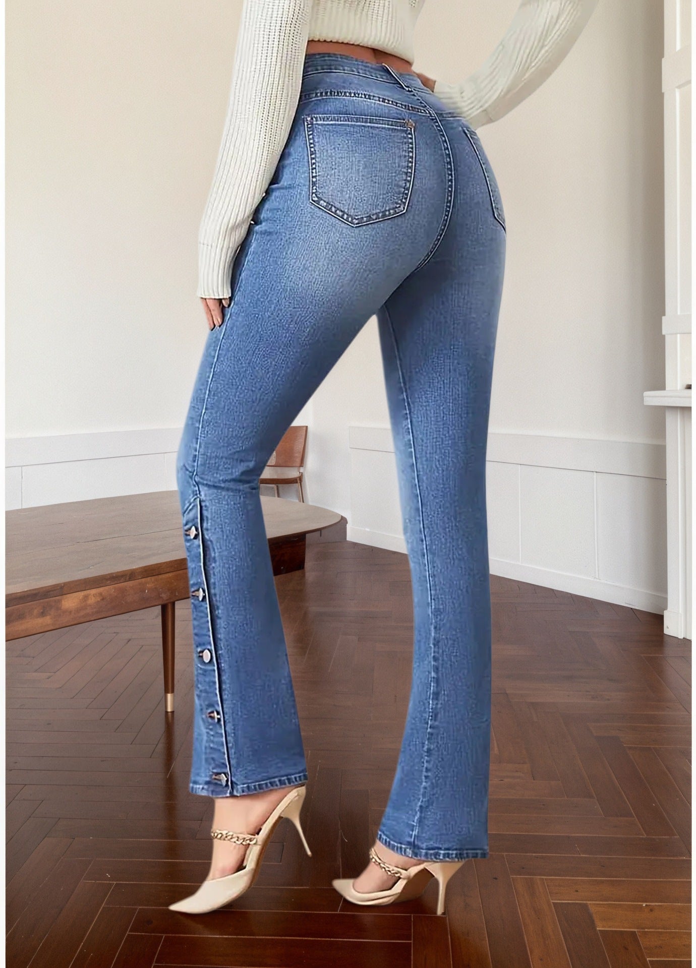 Flared Jeans With Extra Cuffed Jeans