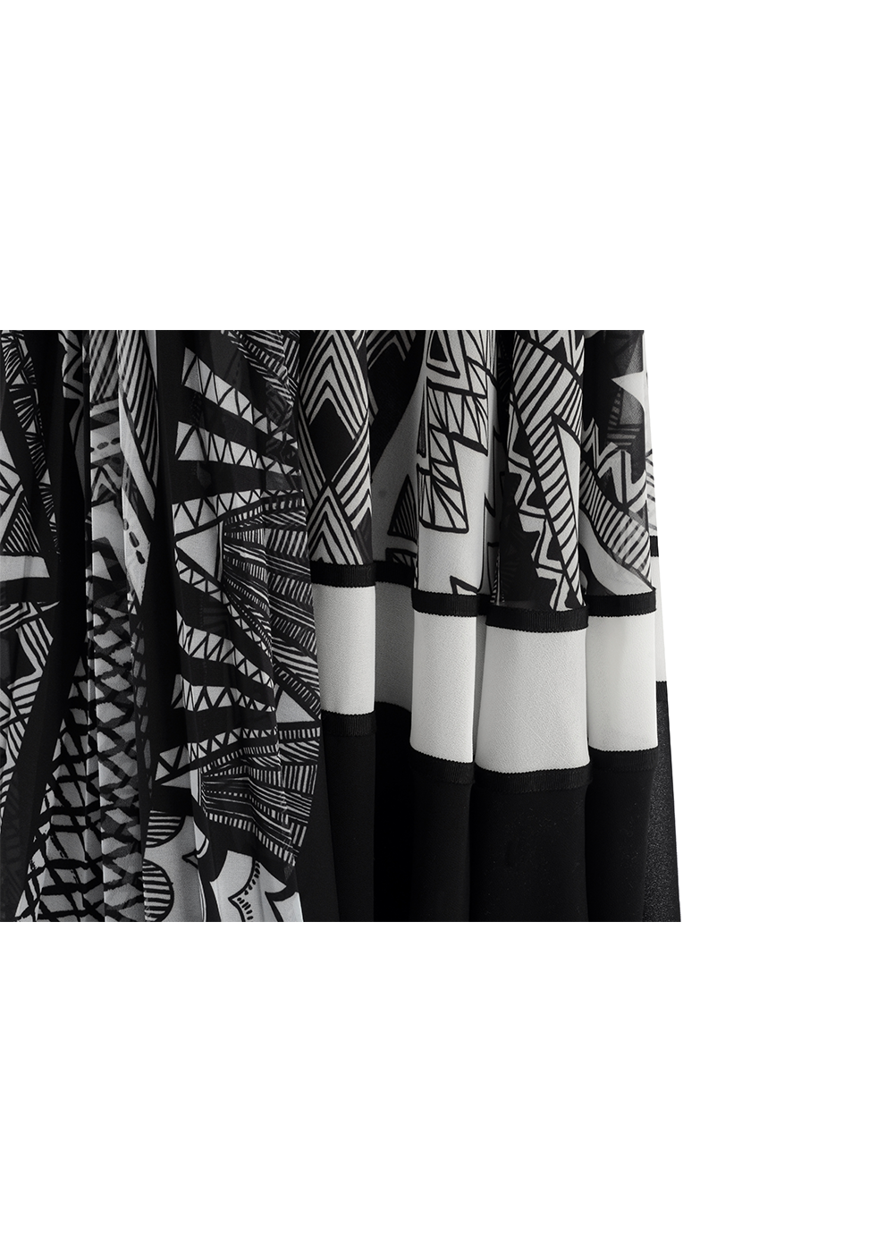 SALAZIA Black-White Wave Print Dresses
