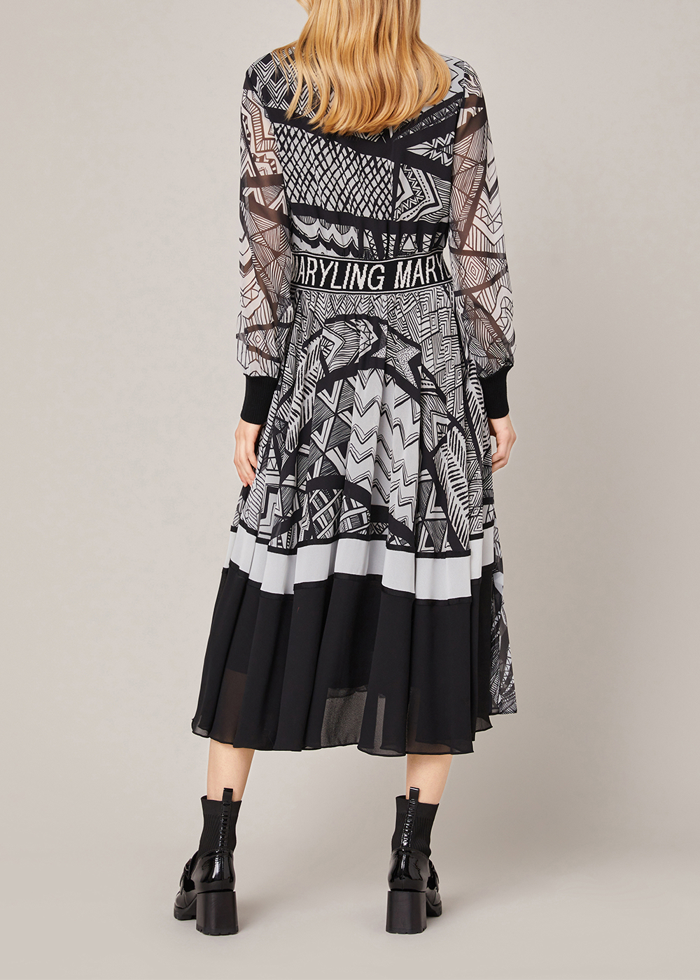 SALAZIA Black-White Wave Print Dresses