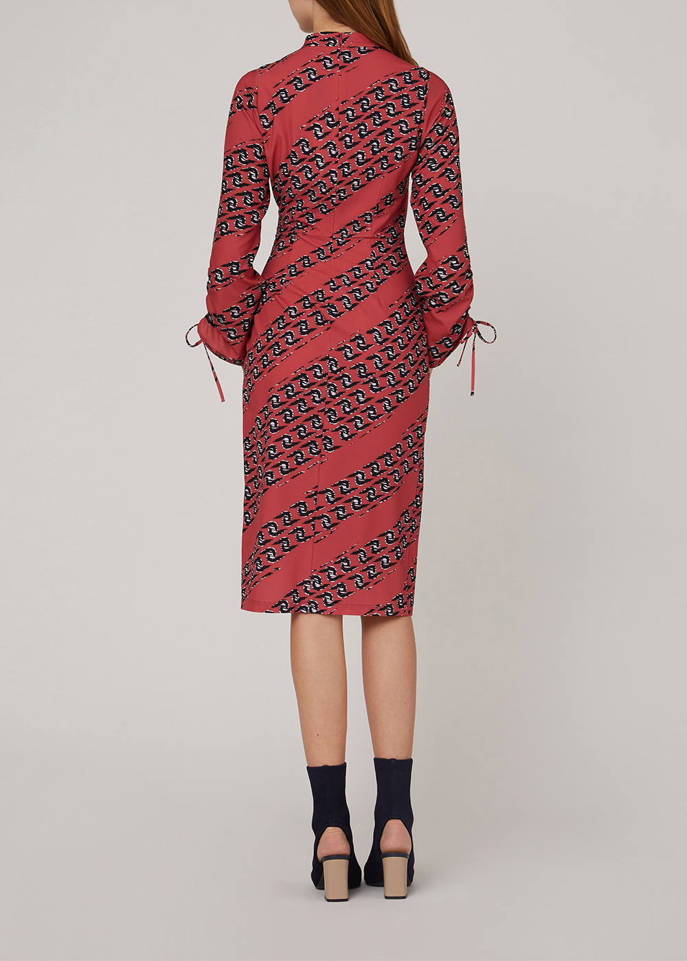 SALAZIA Red-Black Chain Floral Stretch Dresses