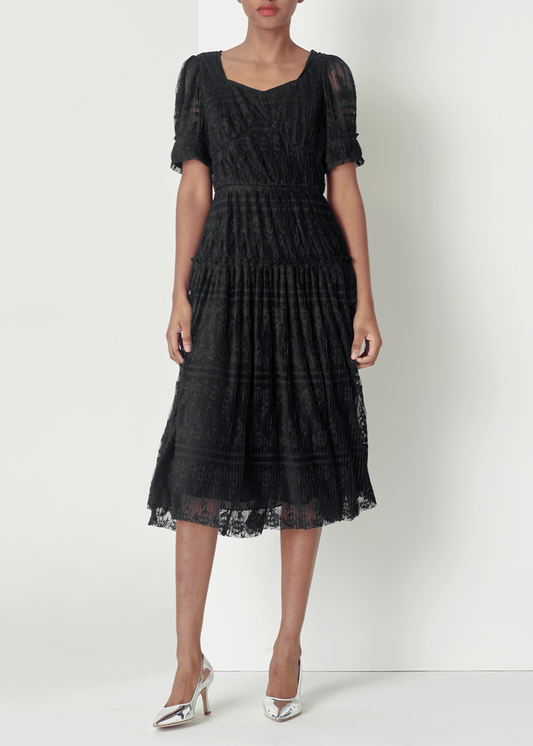 SALAZIA Black Short-Sleeve Dresses