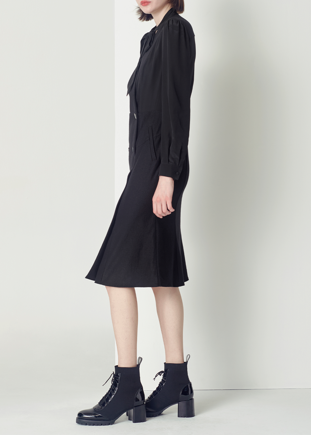 SALAZIA Black Wool-Silk Blend Dresses