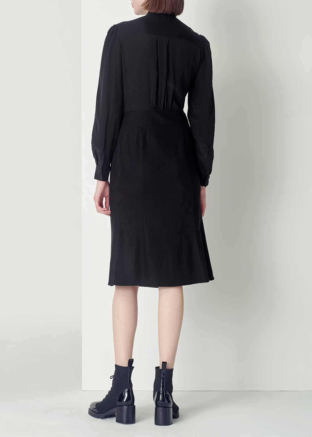 SALAZIA Black Wool-Silk Blend Dresses