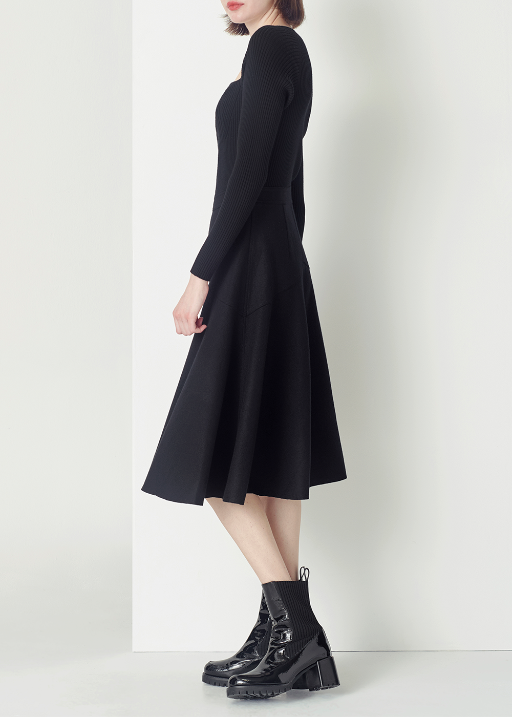 SALAZIA Black Wool Long-Sleeve Dresses