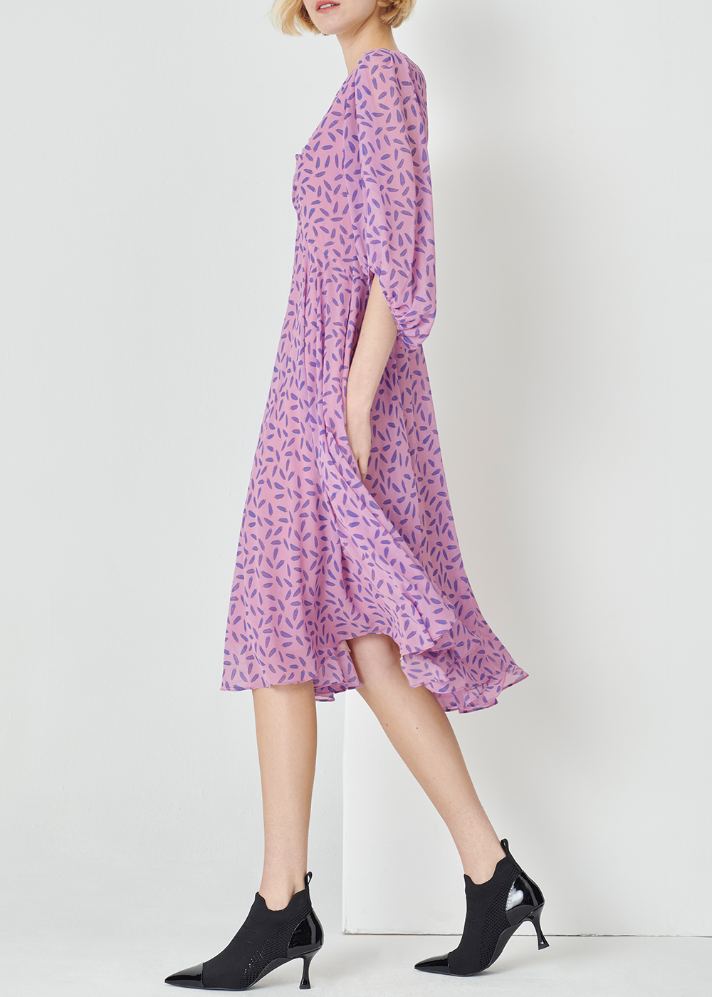 SALAZIA Dreamy Pink Jungle Dresses