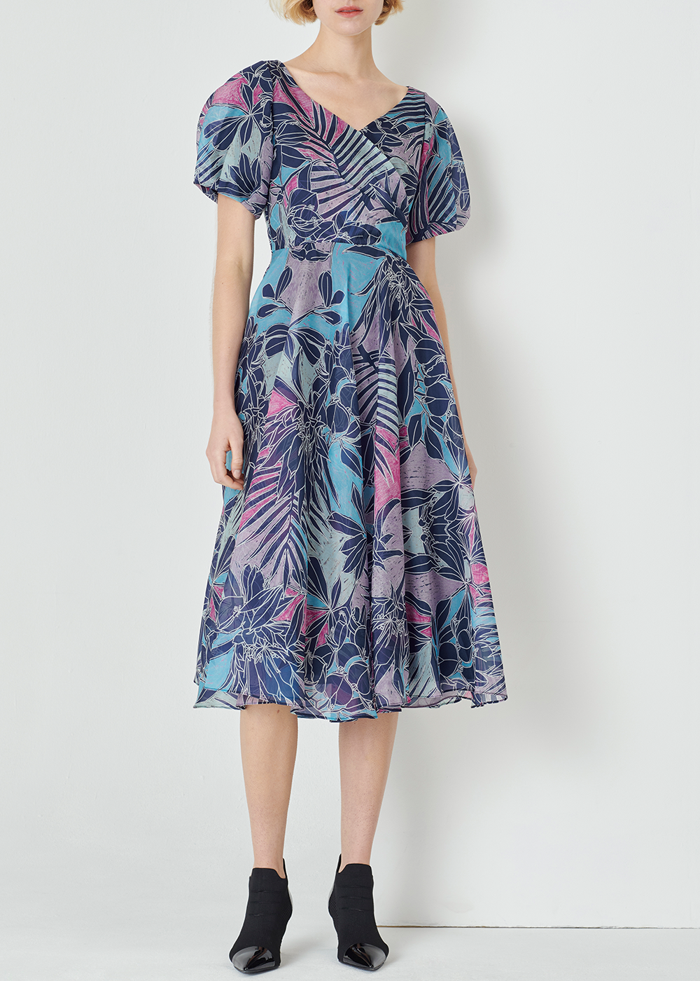 SALAZIA Colorful Jungle Silk Short-Sleeve Dresses