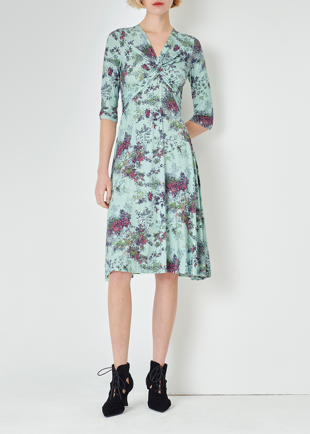 SALAZIA Light Green Summer Jungle Viscose Dresses