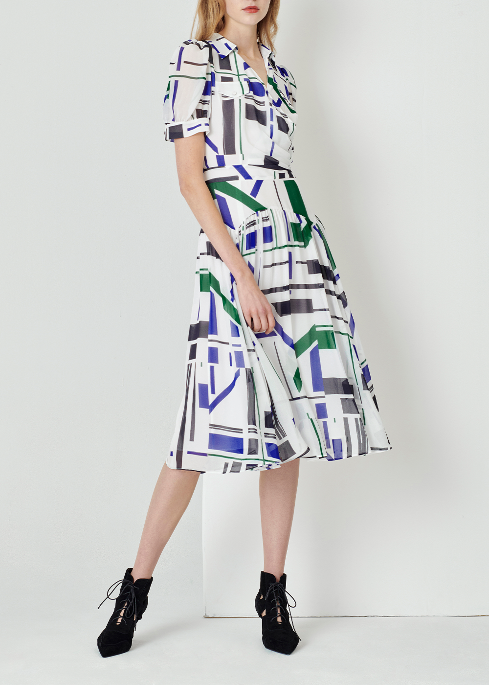 SALAZIA Blue-White Geometric Short-Sleeve Dresses