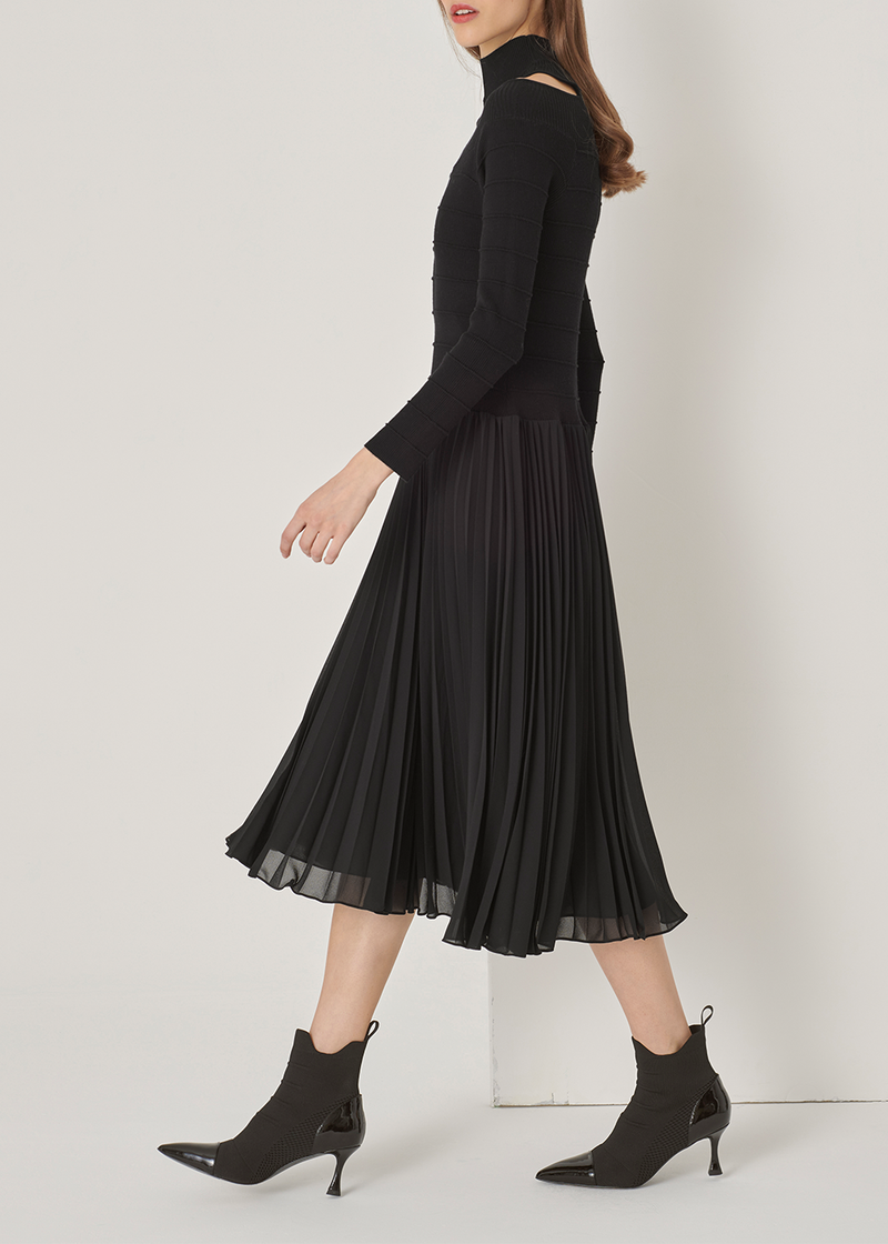 SALAZIA Black Knit-Panel Dresses