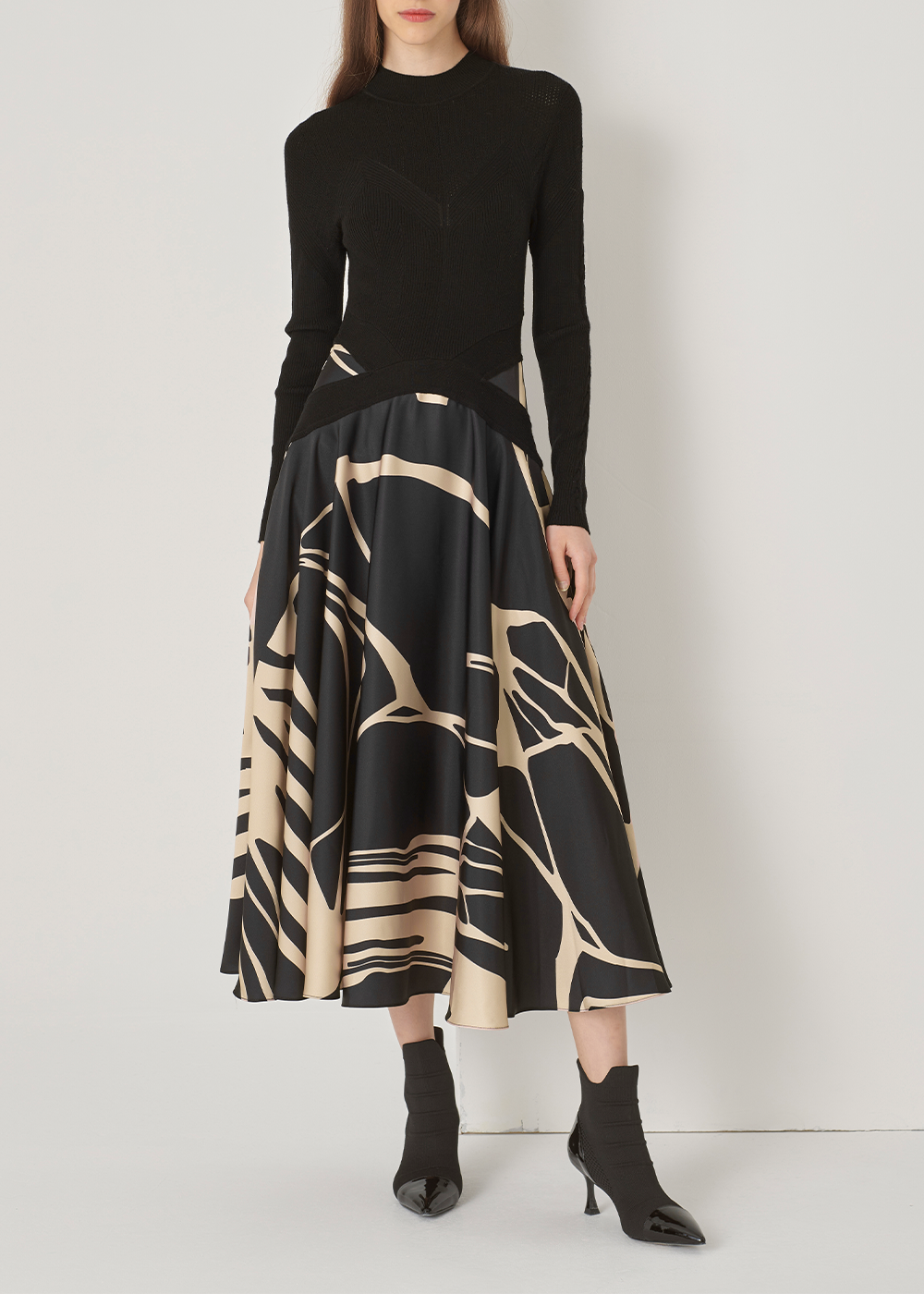 SALAZIA Black-Camel Line Art Wool Blend Dresses