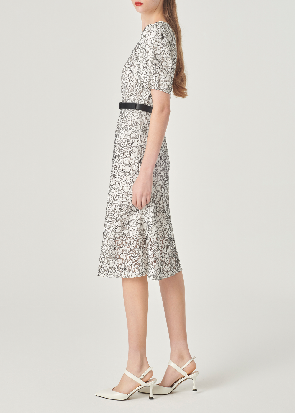 SALAZIA Black-White Colorblock Multi-Fiber Short-Sleeve Dresses