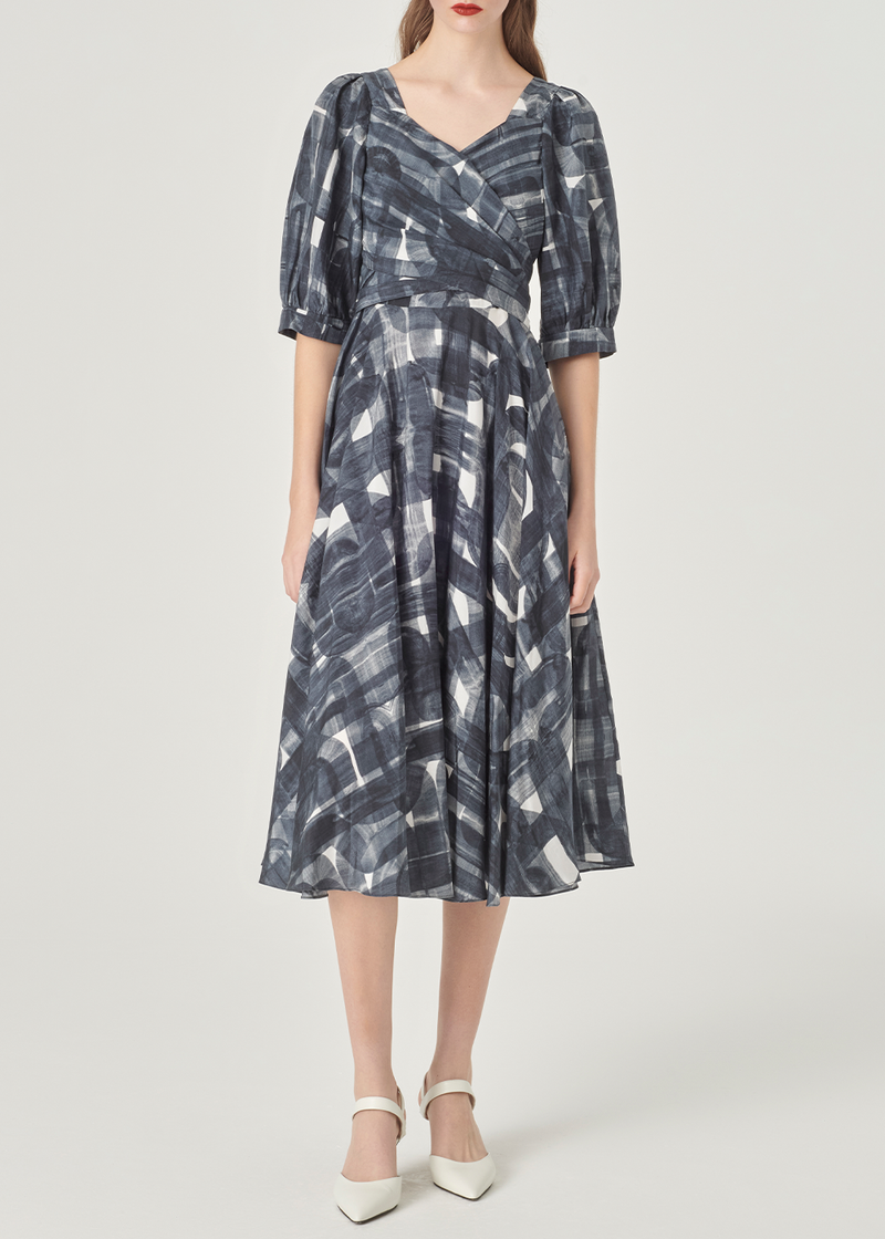 SALAZIA Black and White Brushstroke Silk Dresses