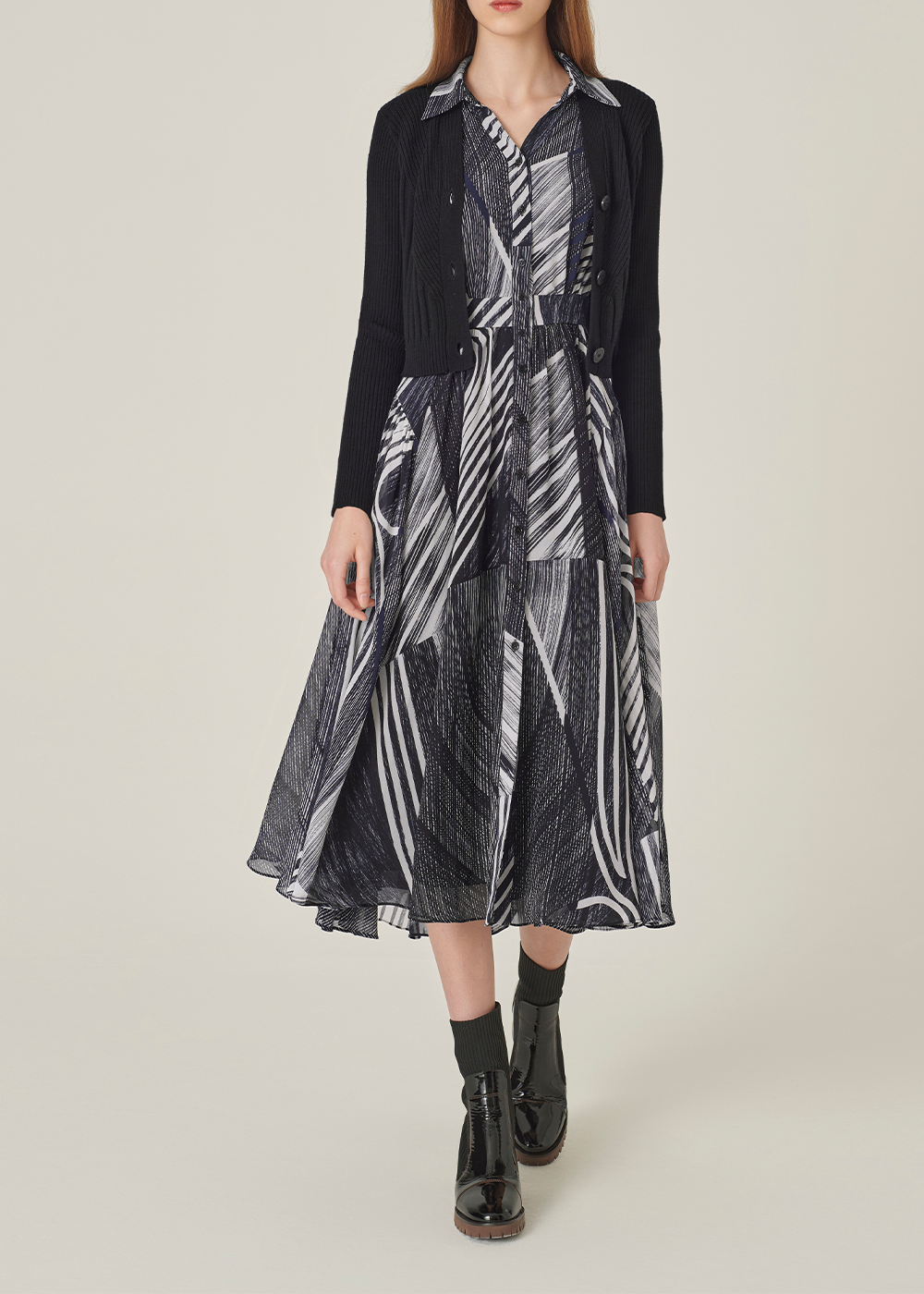 SALAZIA Black-White Snow Trail Long-Sleeve Dresses