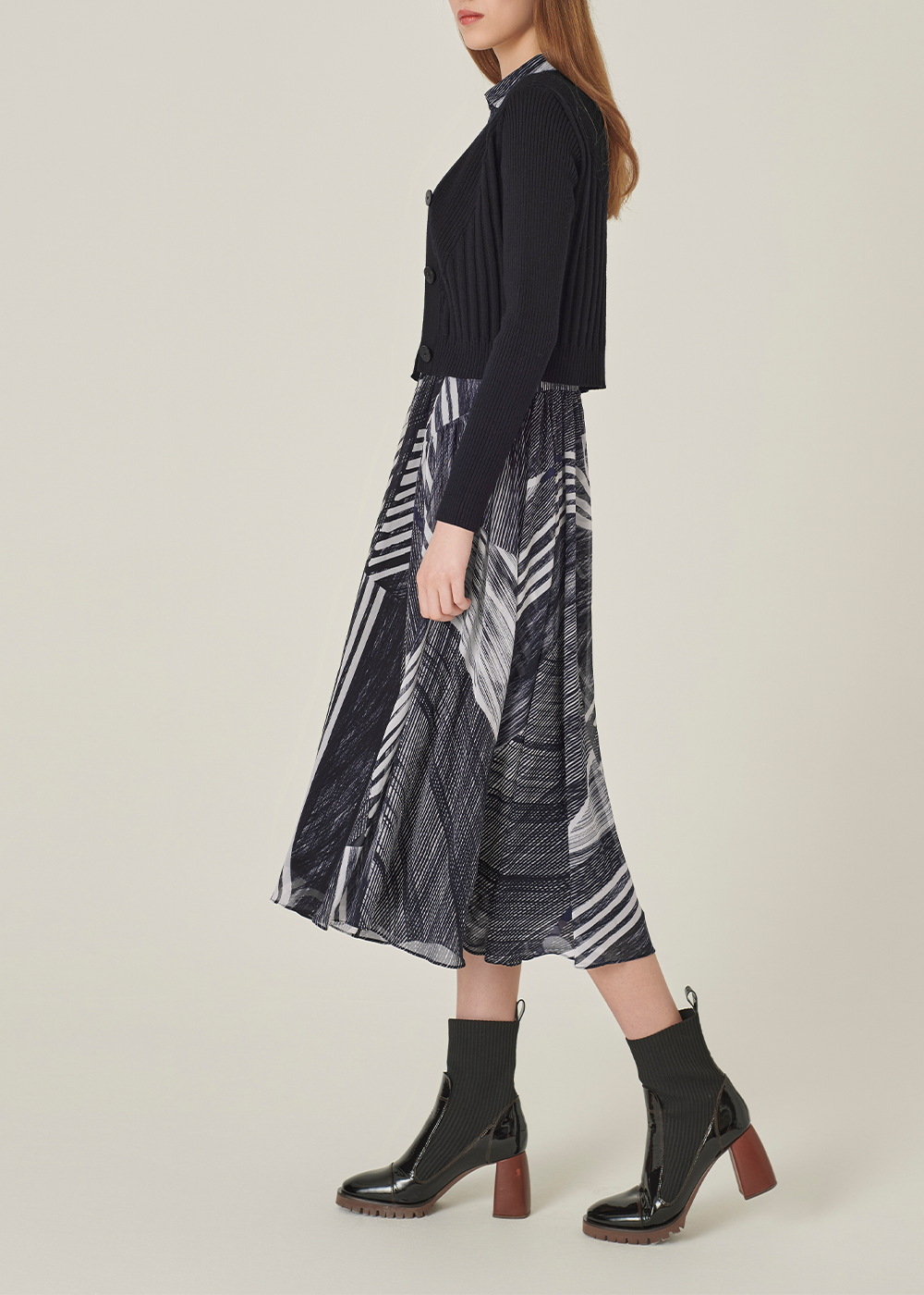 SALAZIA Black-White Snow Trail Long-Sleeve Dresses