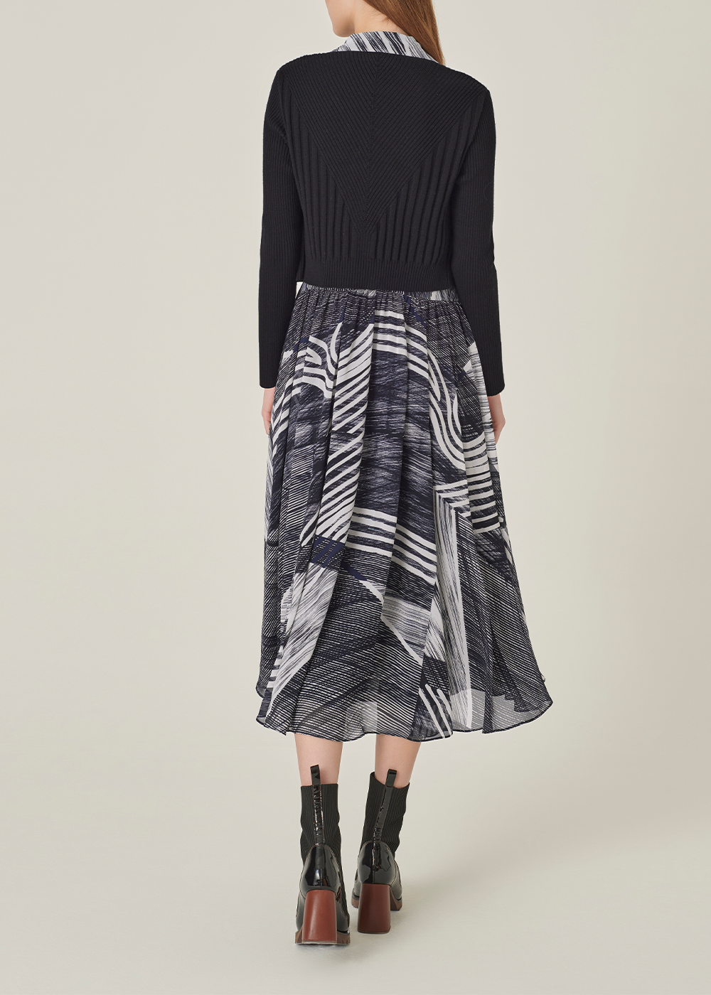 SALAZIA Black-White Snow Trail Long-Sleeve Dresses