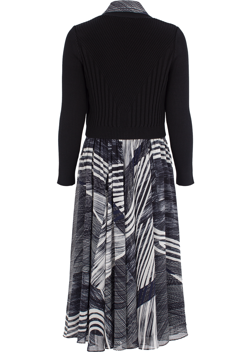 SALAZIA Black-White Snow Trail Long-Sleeve Dresses