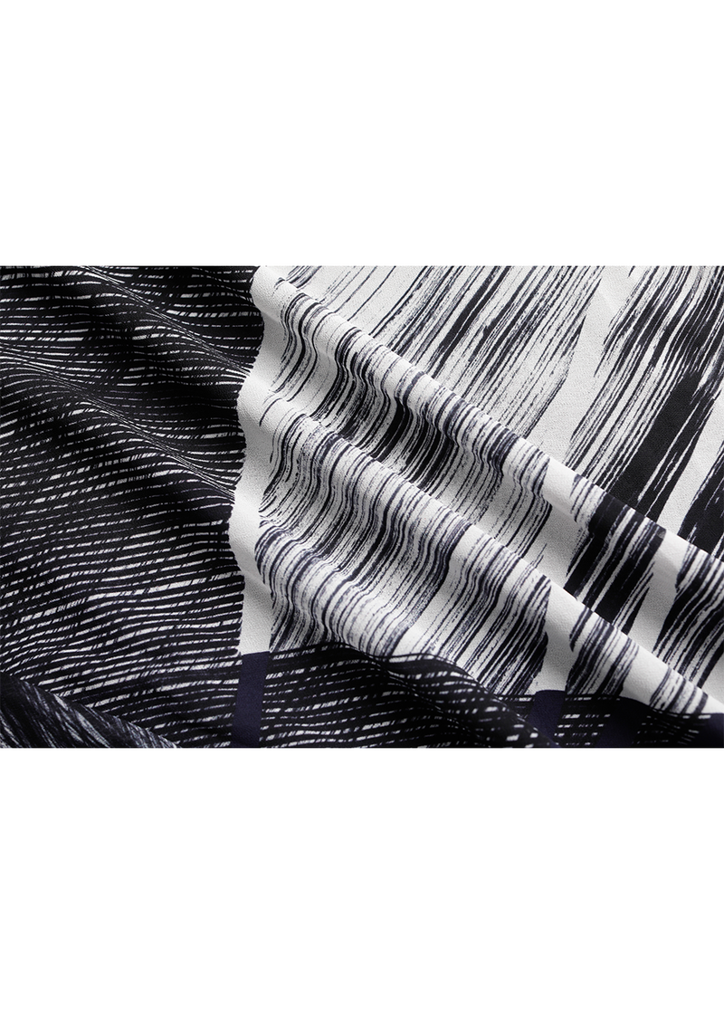 SALAZIA Black-White Snow Trail Long-Sleeve Dresses