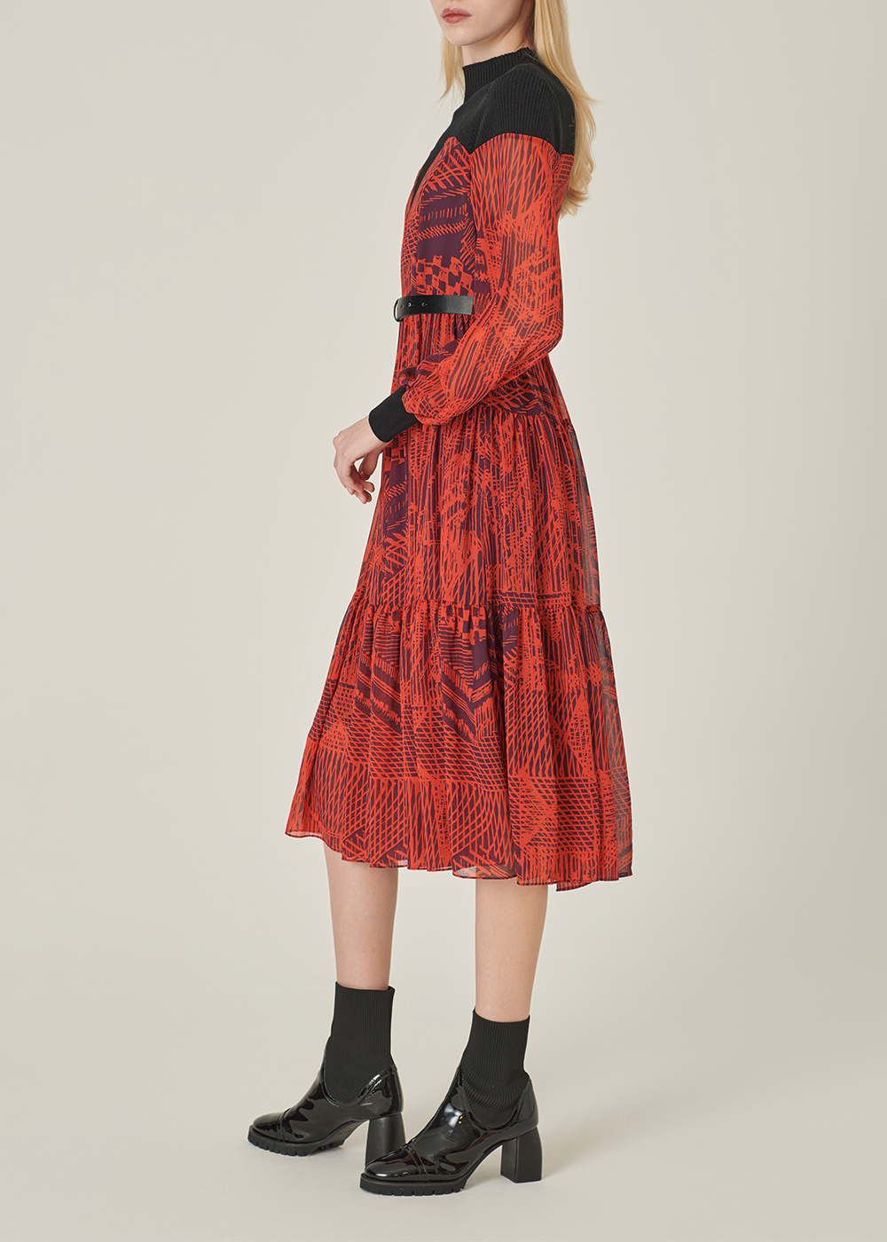 SALAZIA Red Line Art Dresses