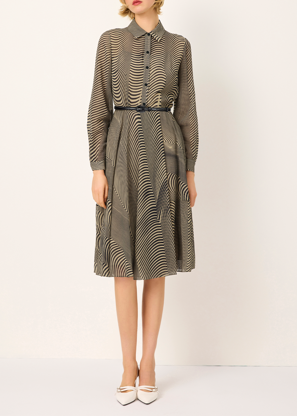 SALAZIA Black-Apricot Wave Print Dresses