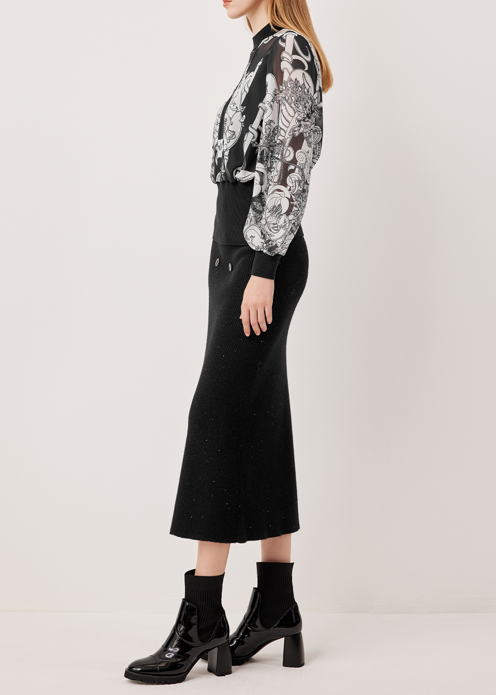 SALAZIA Black-White Ironwork Paisley Blouses