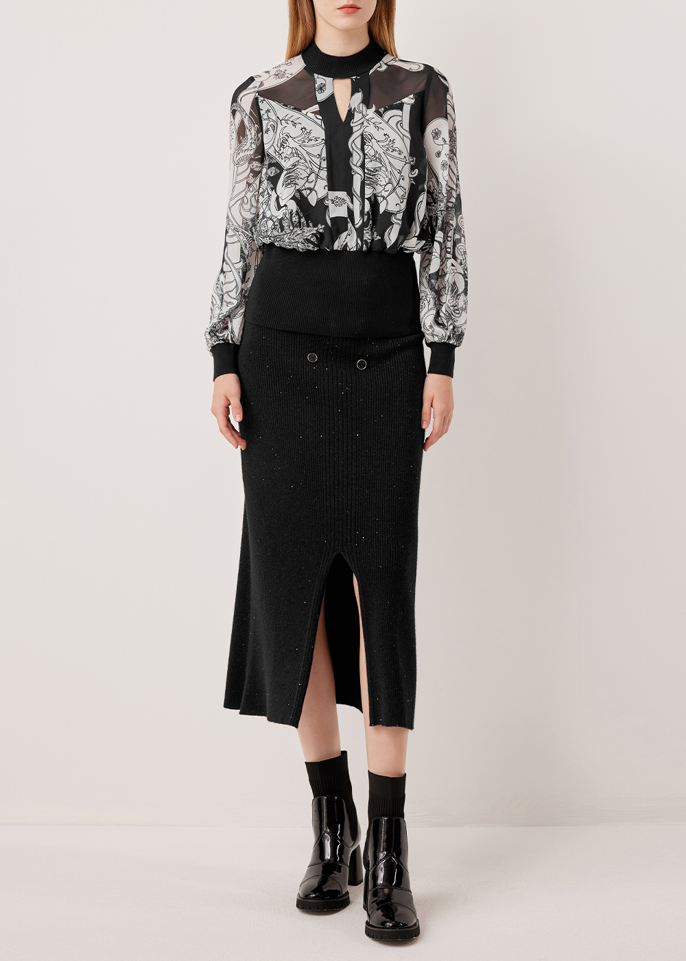 SALAZIA Black-White Ironwork Paisley Blouses