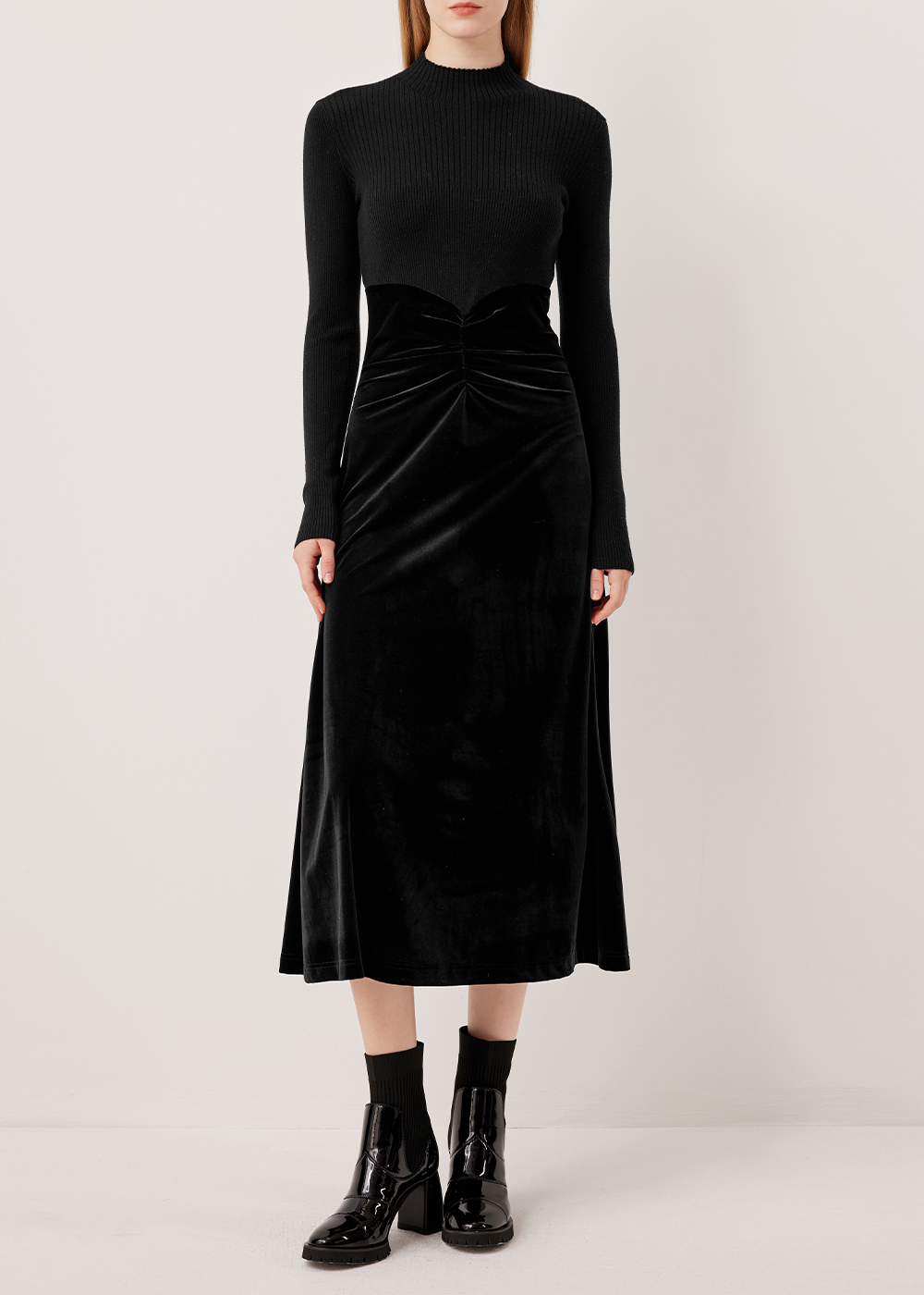SALAZIA Black Fitted Stretch Dresses