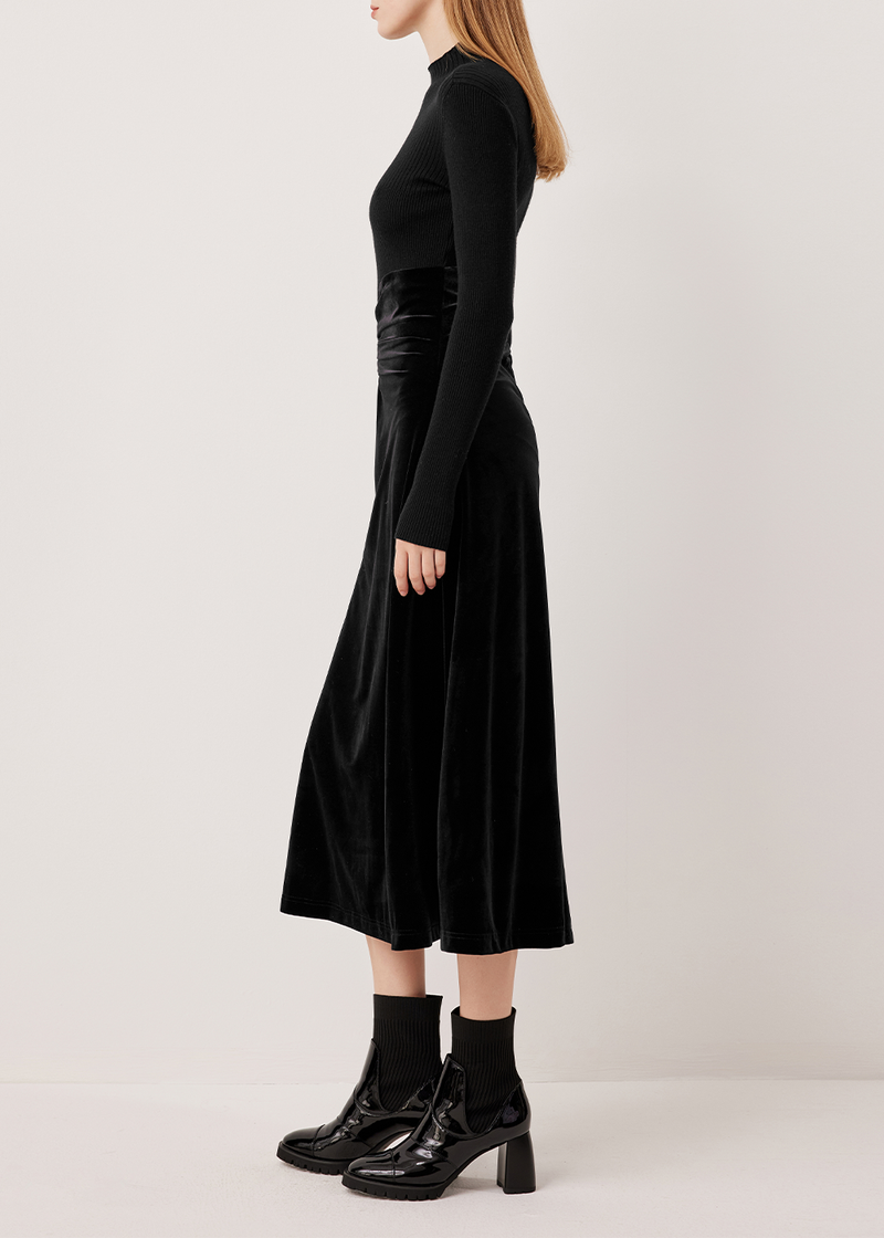 SALAZIA Black Fitted Stretch Dresses
