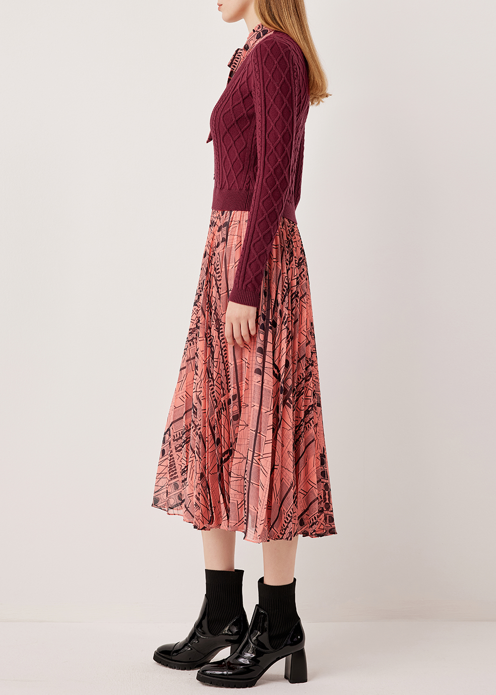 SALAZIA Pink Line Art Dresses