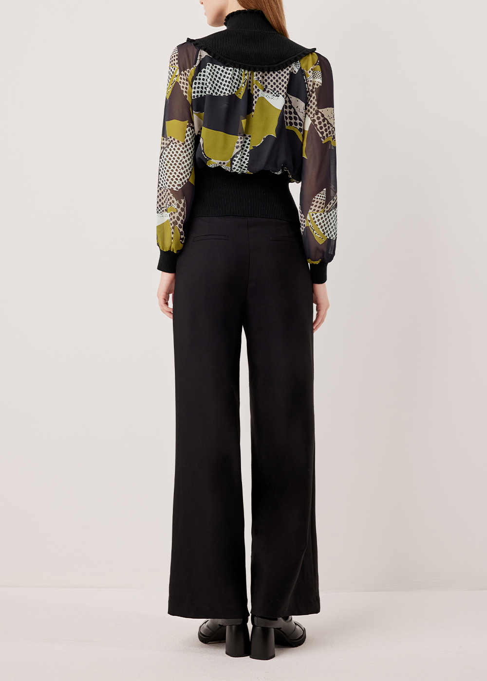 SALAZIA Black White Abstract Blouses