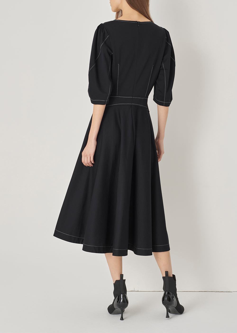 SALAZIA Black Cotton-Polyester Blend Short-Sleeve Dresses