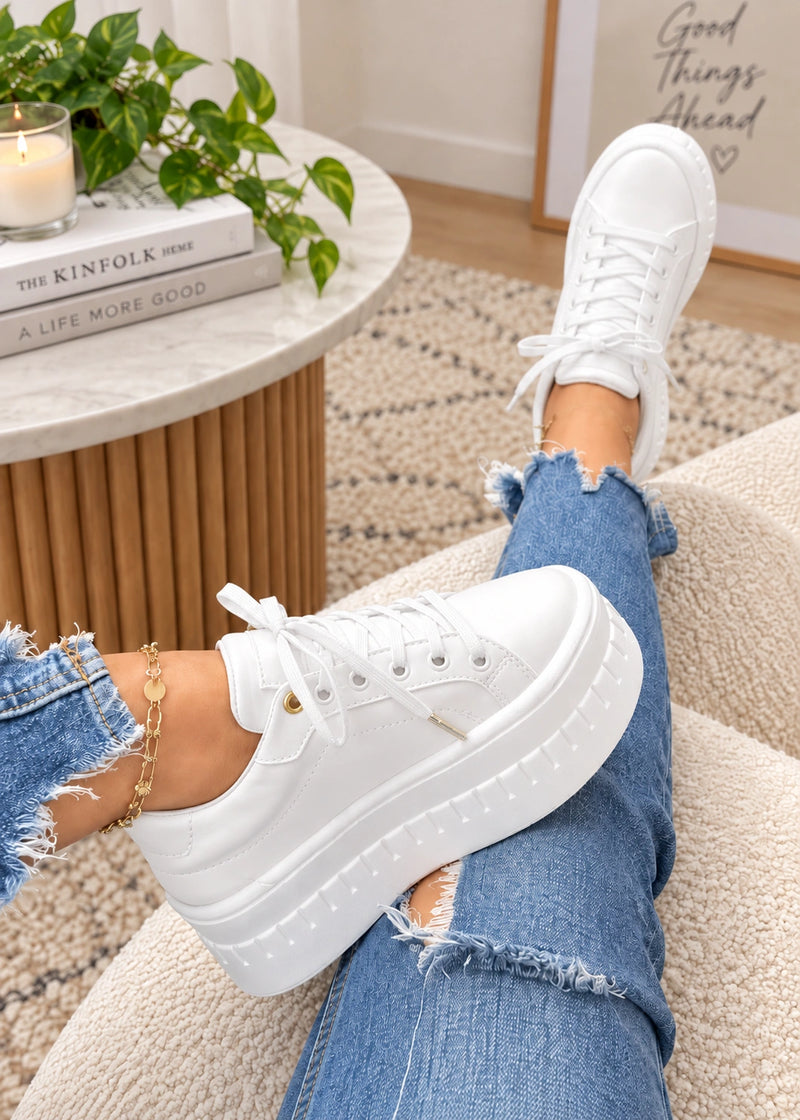 SALAZIA Classic Platform Lace-Up Sneakers