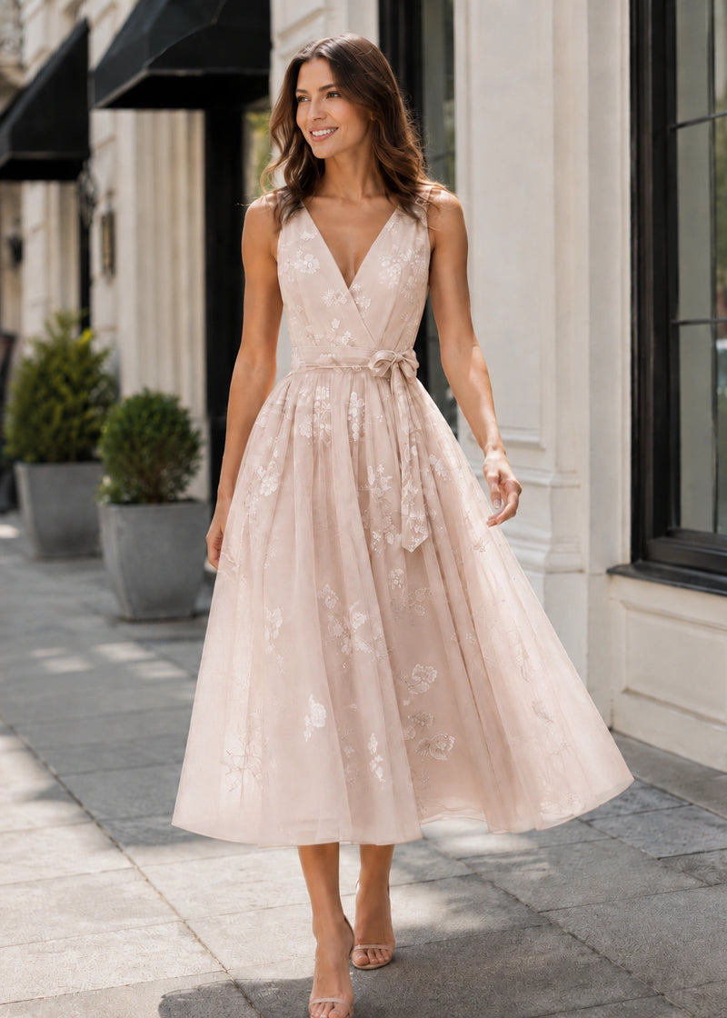 SALAZIA Floral V-Neck Tie-Waist Midi Dresses