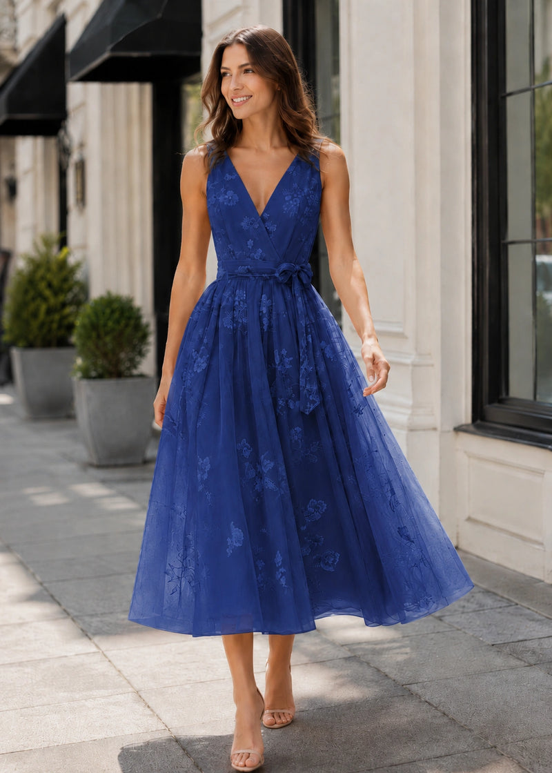 SALAZIA Floral V-Neck Tie-Waist Midi Dresses