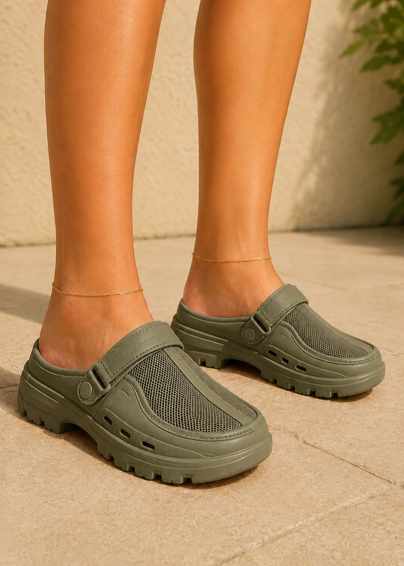 SALAZIA Mesh Strap Closed-Toe Clog Sandals