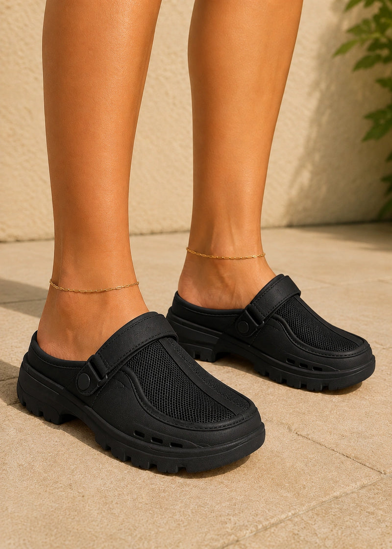 SALAZIA Mesh Strap Closed-Toe Clog Sandals